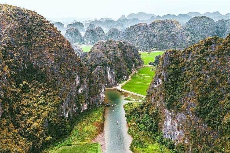 Tam Coc - Bich Dong in Ninh Binh - a poetic and attractive destination
